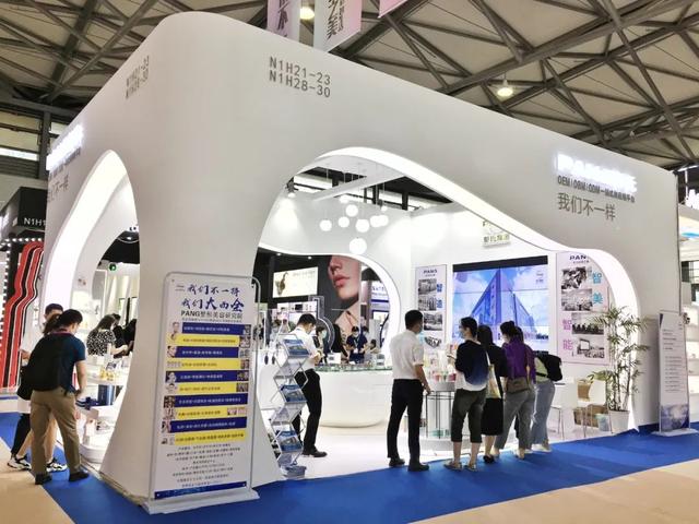 全球顶尖工厂新落成!彭氏坐&ldquo;航母&rdquo;突围化妆品红海